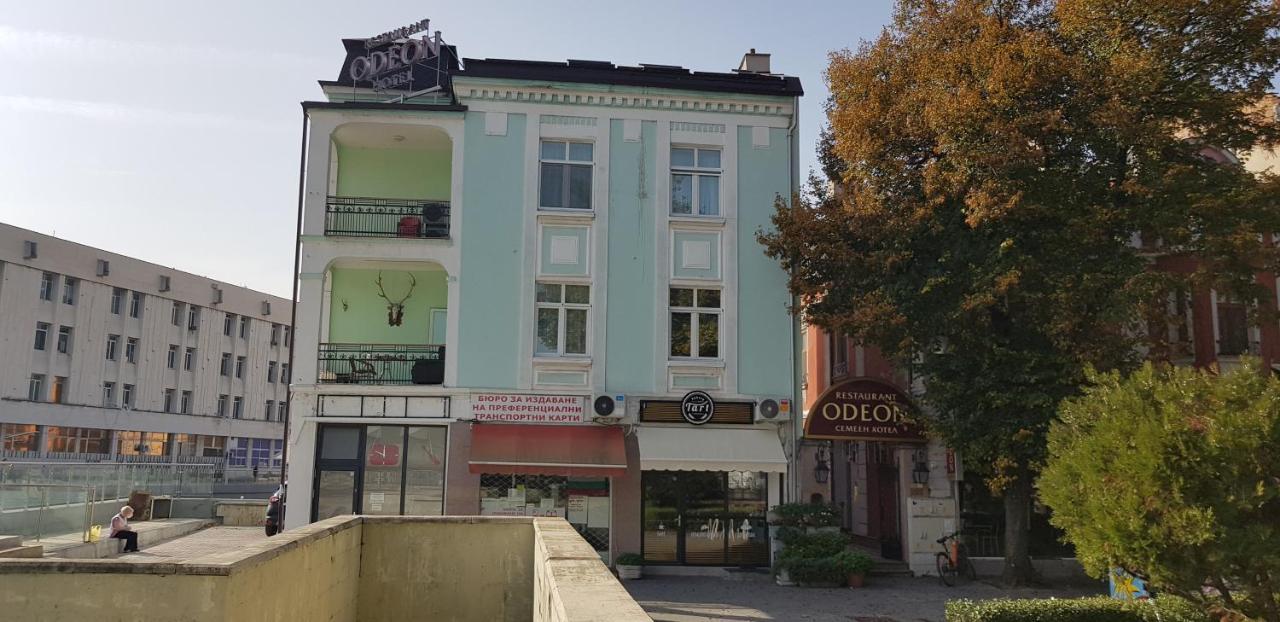 Hotel Odeon Plowdiw Exterior foto